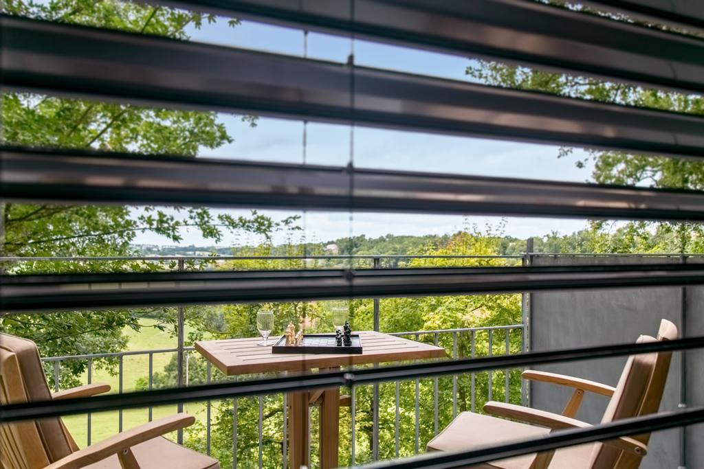 Chambres D'Hotes Domaine De Nazere Avezan Ngoại thất bức ảnh